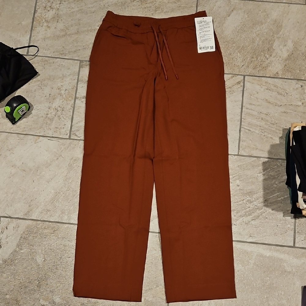 lululemon athletica Women's Brown Straight Leg Pants